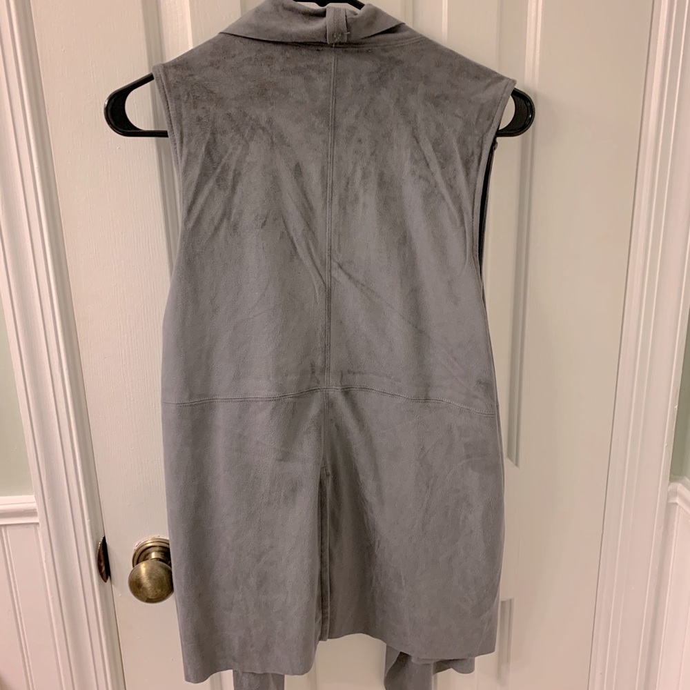 Vest - Picture 2 of 2